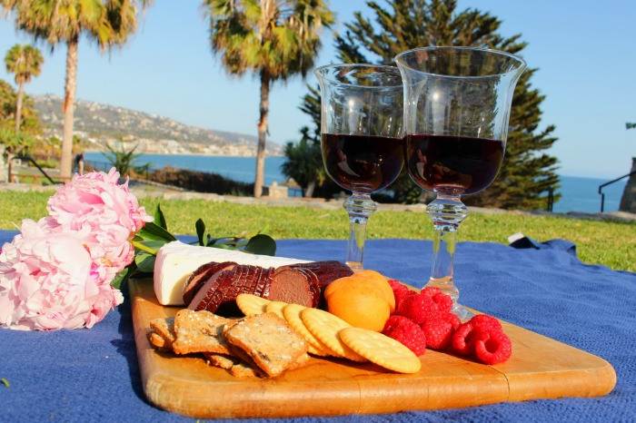 Heisler Park Picnic Date