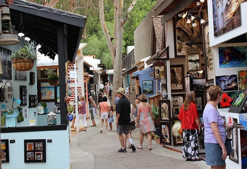 Sawdust Art Festival crowd